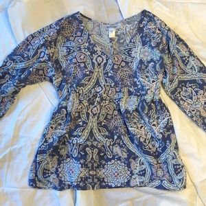 NWOT Maternity blue paisley lightweight blouse